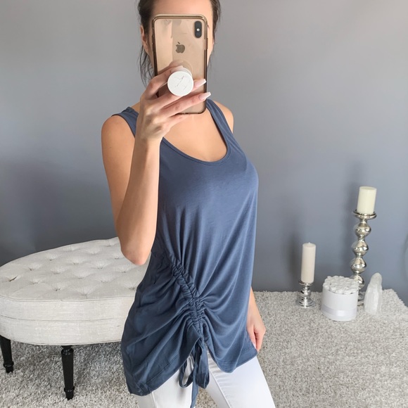 mysisterskloset Tops - LAST➖BLOOMY in Night